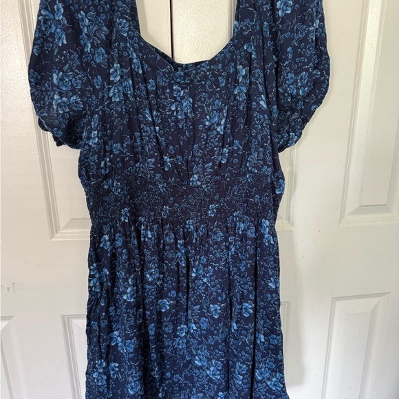 Old Navy Dresses & Skirts - Old Navy Blue Floral Midi Dress